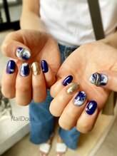 ネイル ドゥ 岡山駅前店(Nail Doux)/大人ネイビー