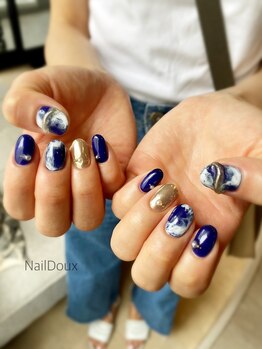 ネイル ドゥ 岡山駅前店(Nail Doux)/大人ネイビー