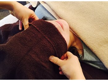 タイ古式ボディケア ラクサ(Laxsa)/炭酸ヘッドスパ