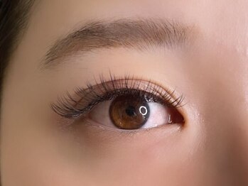 ミリミリドルアナ(milimili de LUANA)の写真/持続力抜群◎目元の印象をしっかりUPしたい方に！自まつ毛が少ない方も、ぱっちり印象的な目元に★