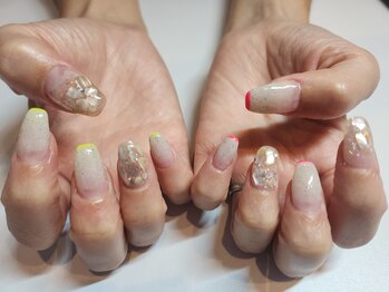 アールエム(Rm)/8月◎ネイル