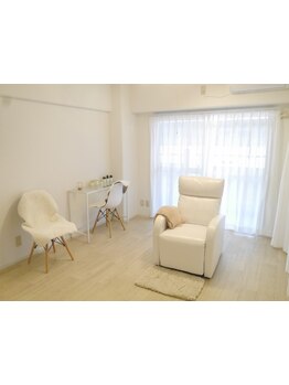 ゆったり空間で施術が受けられるサロン