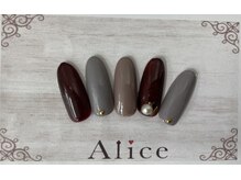 ネイルアンドアイラッシュ アリス(Alice)/デザインネイル￥7000（税込）