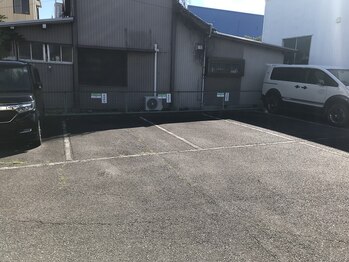 春日井治療院/店舗敷地内に駐車場6台完備！
