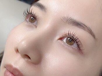 ジョワ(JOIE)の写真/《藤が丘地域希少！マツエク＋まつ毛パーマ【アンドヘルシー】導入サロン☆》ナチュラルで上品なお目元に＊