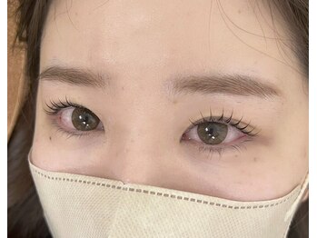 モナ(MoNa)/似合わせ♪まつ毛パーマ