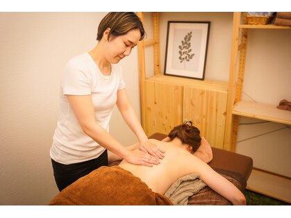 フォリオラ(Folivora)の写真