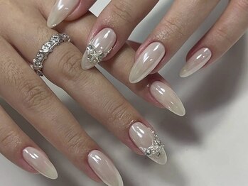 ミュウミュウ(miumiu)/冬限定ネイル特集