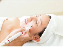 ブランシェ 富山店 × 椿の雰囲気（大人気☆シミケア機器『REAGE　リアージュ』）