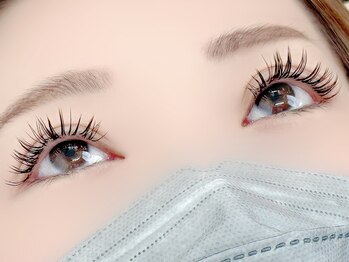 アネラ 麻生店(Anela)の写真/【ダブルフラットラッシュ/バインドロック￥5,000~】持ち&ボリューム◎圧倒的持続力で華やかな目元に☆