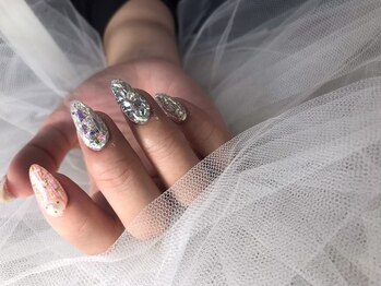 ネイル マックスケリー 大阪梅田(MAXKELLY)/オフ無料♪ＨＡＮＤ90分アート☆