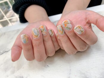 イロネ(irone)/個性派ニュアンスネイル