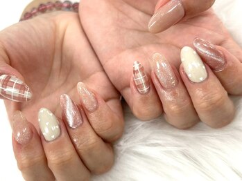 【木村】春ピンクチェックネイル