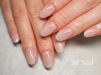 さりげない白グラデ