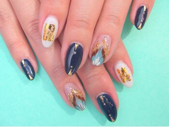 ネイルサロン ドレリッチ 大宮店(drerich)/【6990】変形ピーコック