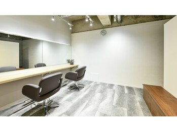 レプス(Lepus)/美容室*ヘアメイク