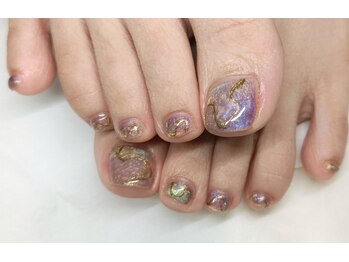 幻想的なフットネイル