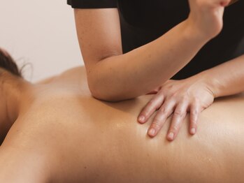 ナチュラルビューティーラボ(Natural Beauty Labo+)の写真/リンパマッサージ専門店として25年【筋膜リンパマッサージ×スタイル改善矯正】で体型/肩首コリ改善◎