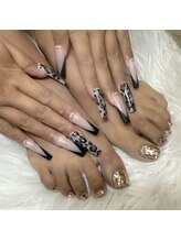 ムーン(MOON)/Vフレンチネイル