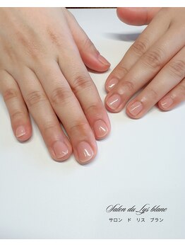 サロンドリスブラン(Salon du lys blanc)/