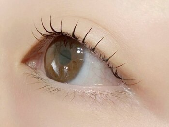 チャーム(charm)の写真/一重の方でもぱっちり!カールモチ◎目の形に合わせた豊富なデザインで素敵な目元を手に入れましょう☆