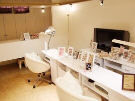 nail room ivory　店内