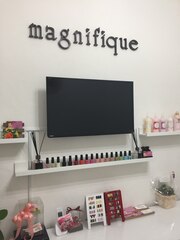 manifique(JNEC1級ネイリスト・オーナー)