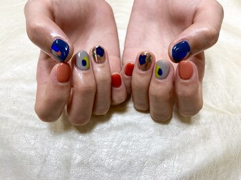 ジジ ネイル(ZIZI NAIL)/