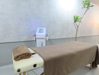 スポログ 西新宿店(Spolog)/マッサージベッド