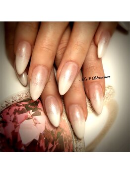 ネイルサロンアンドスクールエムズブロッサム(Nailsalon & school M's Blossom)/スカルプアート込コース