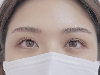 ベルヴィ(belle vie)/眉ワックス・まつげパーマ¥9980