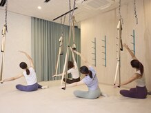 エアピラティス バイ アリッセ(Air Pilates by Alysse.)の雰囲気(少人数制でのびのび動ける♪)