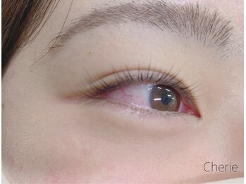 シェリエ(Cherie)/セラムラッシュリフト