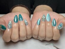 ちゅるん・透け感・うる艶仕上げの韓国ネイル/ワンホンネイルで手元美人に