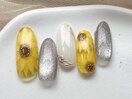 ひまわりネイル/8000円