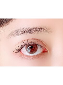 ナチュラル上品な目元にしたい