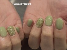 ネイルドットスタジオ 堺筋本町(NAIL DOT STUDIO)/緑カラーで春っぽく
