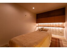 アカリ(燈 akari)/オイル施術ベットルーム