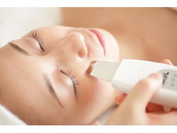 イーズ 大丸東京店/ ≪フェイシャル:毛穴ケア≫