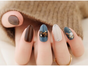 エムスラッシュ ソル センター南(M.SLASH SOL)/個性派ニュアンスネイル