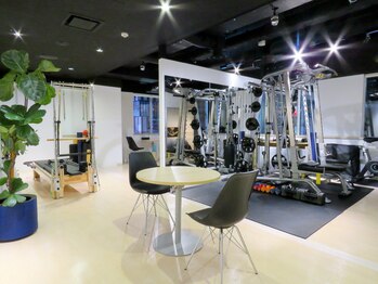 ドレンチワークス(drenchworks)の写真/≪３年以上継続会員多数≫通いやすいから続けやすい、続けることで常に自分をアップデート！
