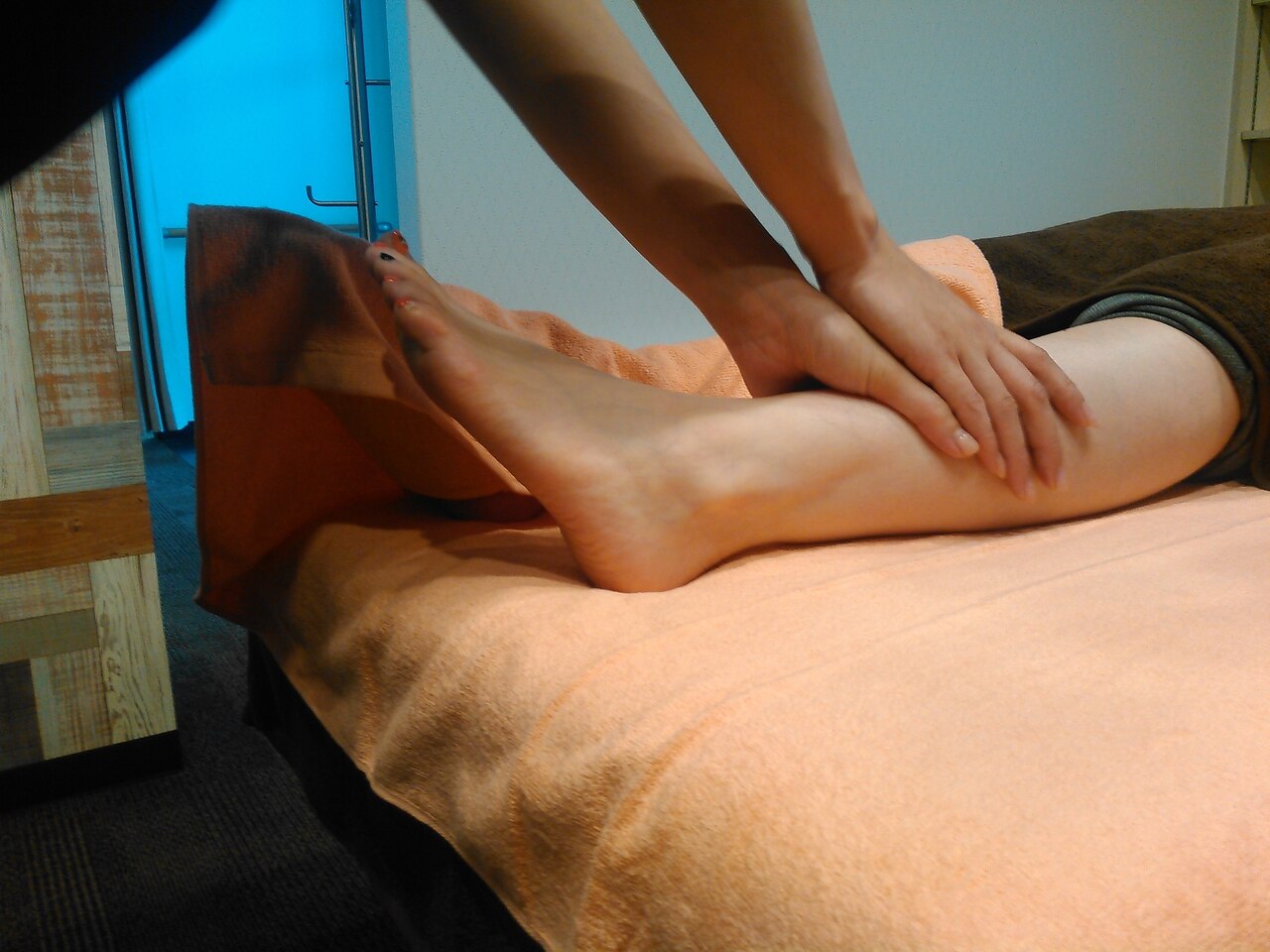 「全員」もみほぐし+フットオイルコース￥6860　90分　