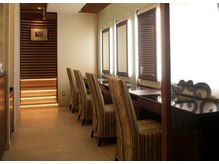 パウダールームにご案内