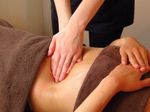 エムルーツ(M roots)/ぽっこりお腹改善！腸マッサージ