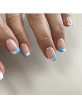 アミ(’Ami)/変形フレンチ/ニュアンスネイル