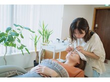 ナンバーニイチニハチ(No.2128)/施術風景