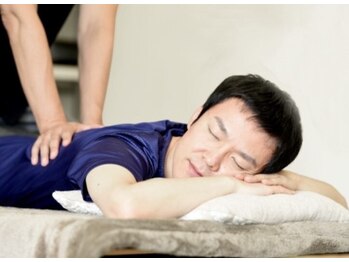 東洋カイロプラクティック麻布十番療術センターの写真/身体の“根本原因”にアプローチする本格整体。長年のコリや歪みに悩む方に体感してほしい、本気の整体◎