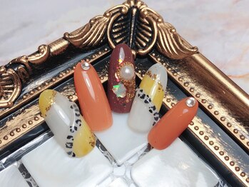 フローラ(flora)/選べる定額デザイン