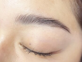 テラ アイラッシュ(TERRA eyelash)の写真/眉毛で印象がグッと変わる！話題の眉パーマ《ハリウッドブロウリフト×眉Wax¥6480》で外国人風の美眉へ♪