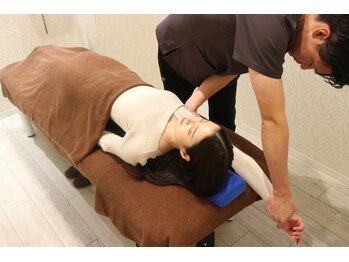 おかもと鍼灸整骨院/美姿勢矯正